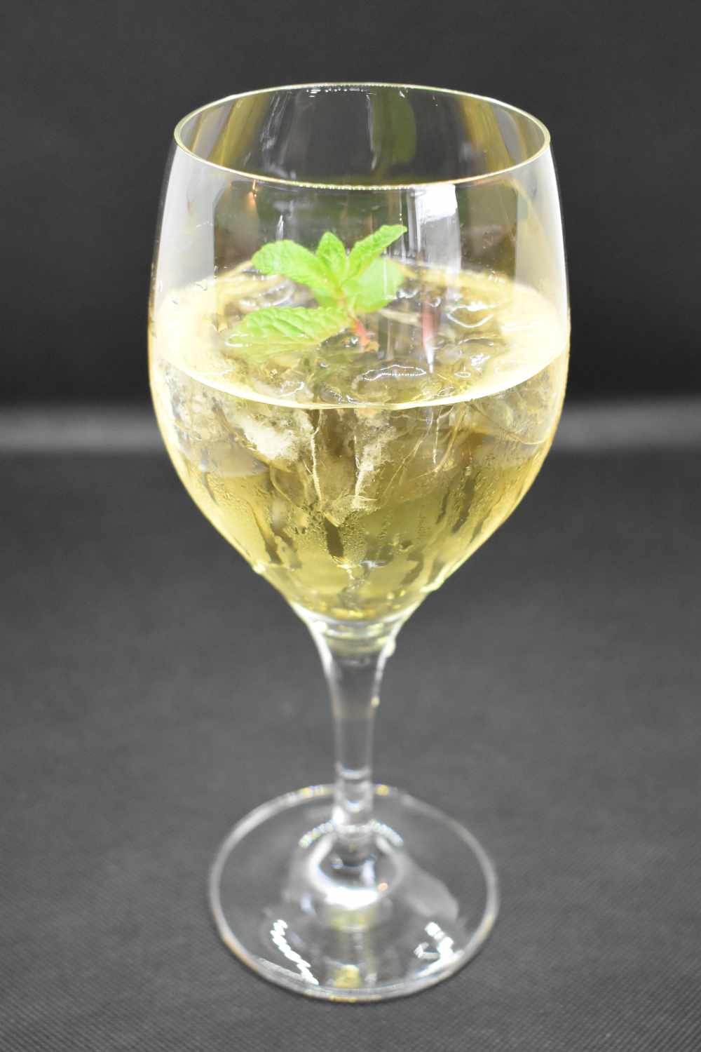 Genieße deinen Feierabend bei einem Cocktail